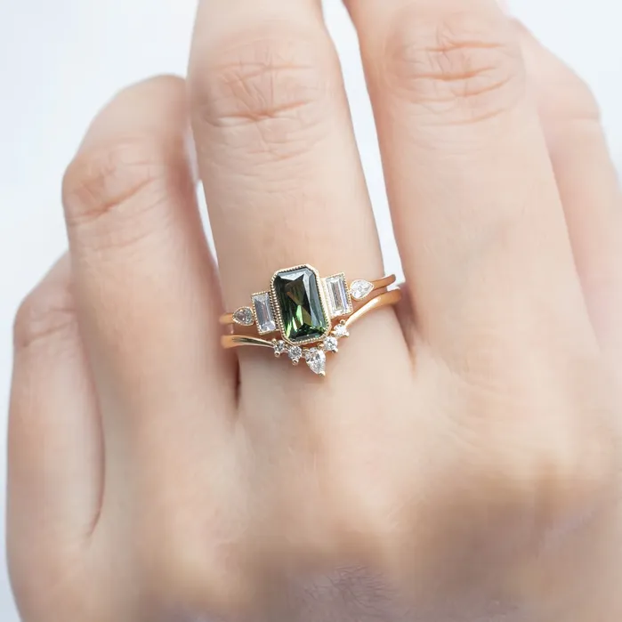 Envero Jewelry Rings Edith Ring 106ct Green Queensland Sapphire One of a kind